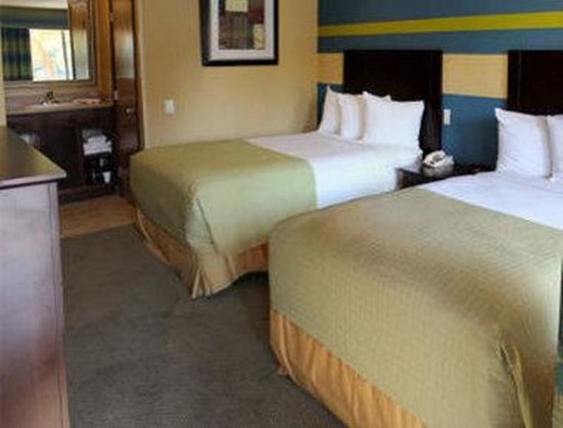 Hotel Primera San Diego Rum bild